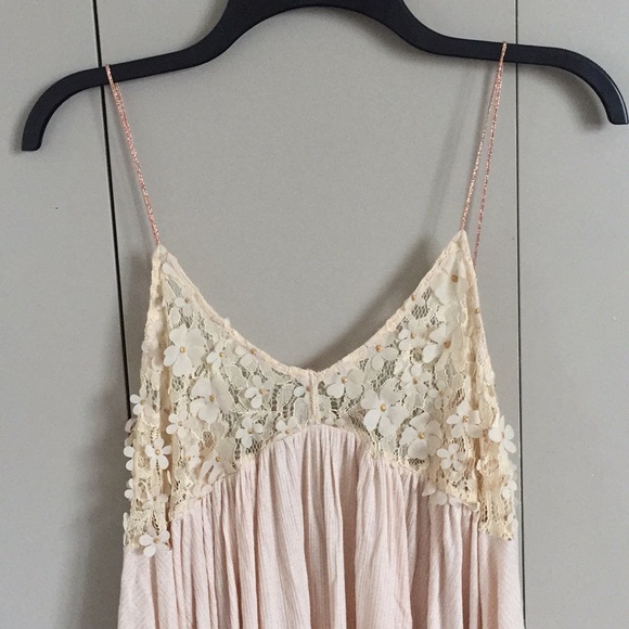 Free People Tops - NWT Free People flower slip